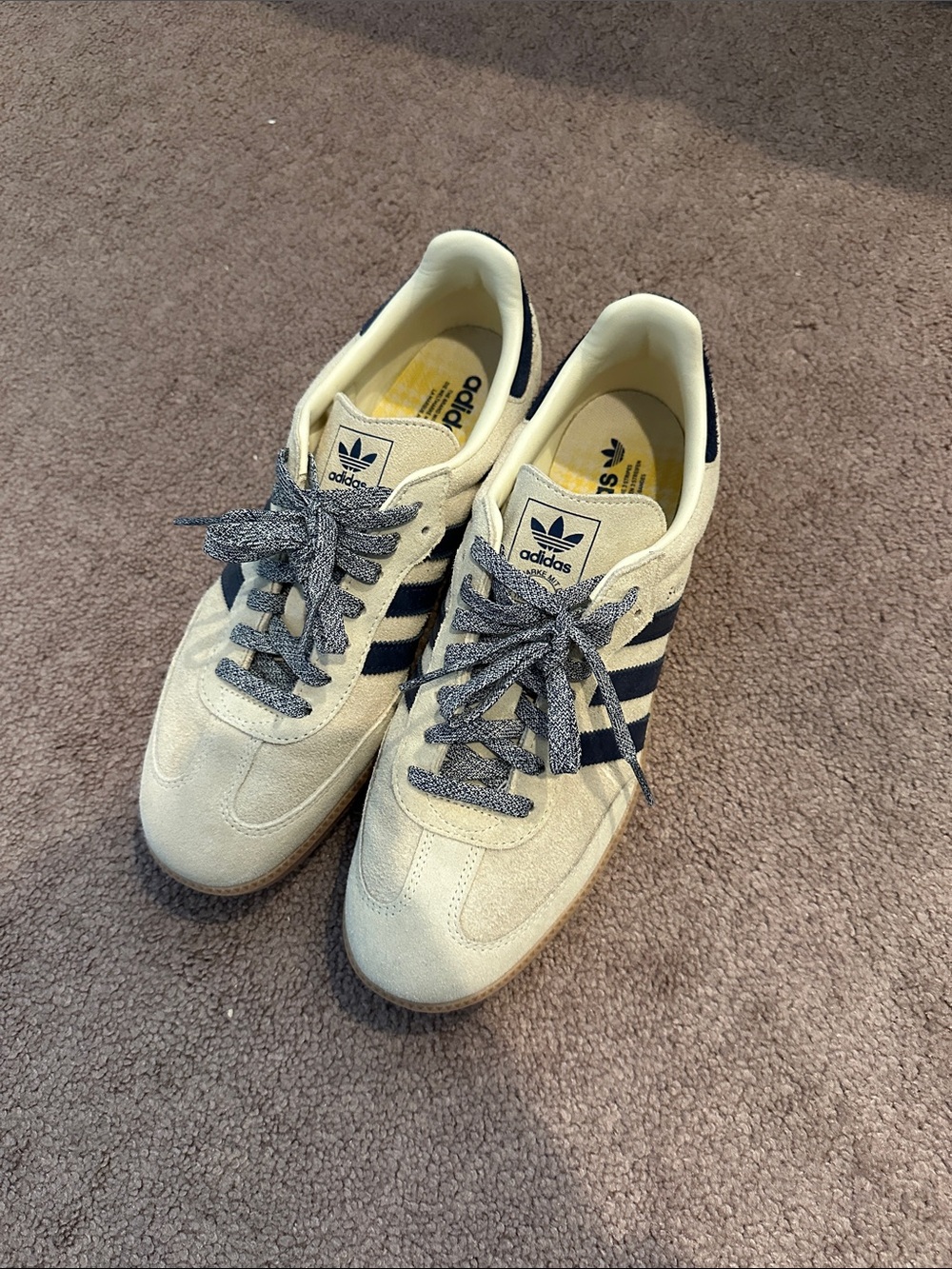 Adidas Sambas - Blue/Cream (unworn)